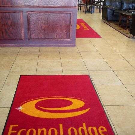 Econo Lodge Inn & Suites Kearney Extérieur photo