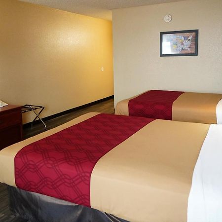 Econo Lodge Inn & Suites Kearney Extérieur photo
