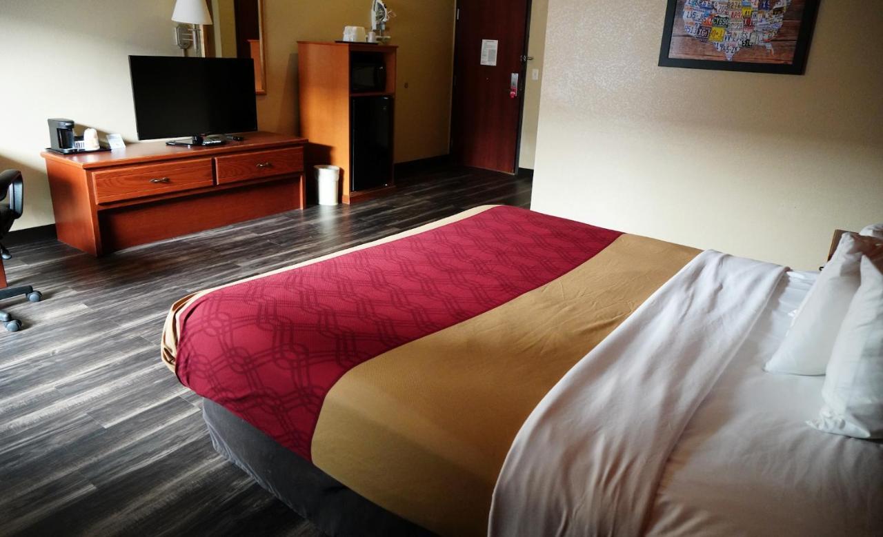 Econo Lodge Inn & Suites Kearney Extérieur photo