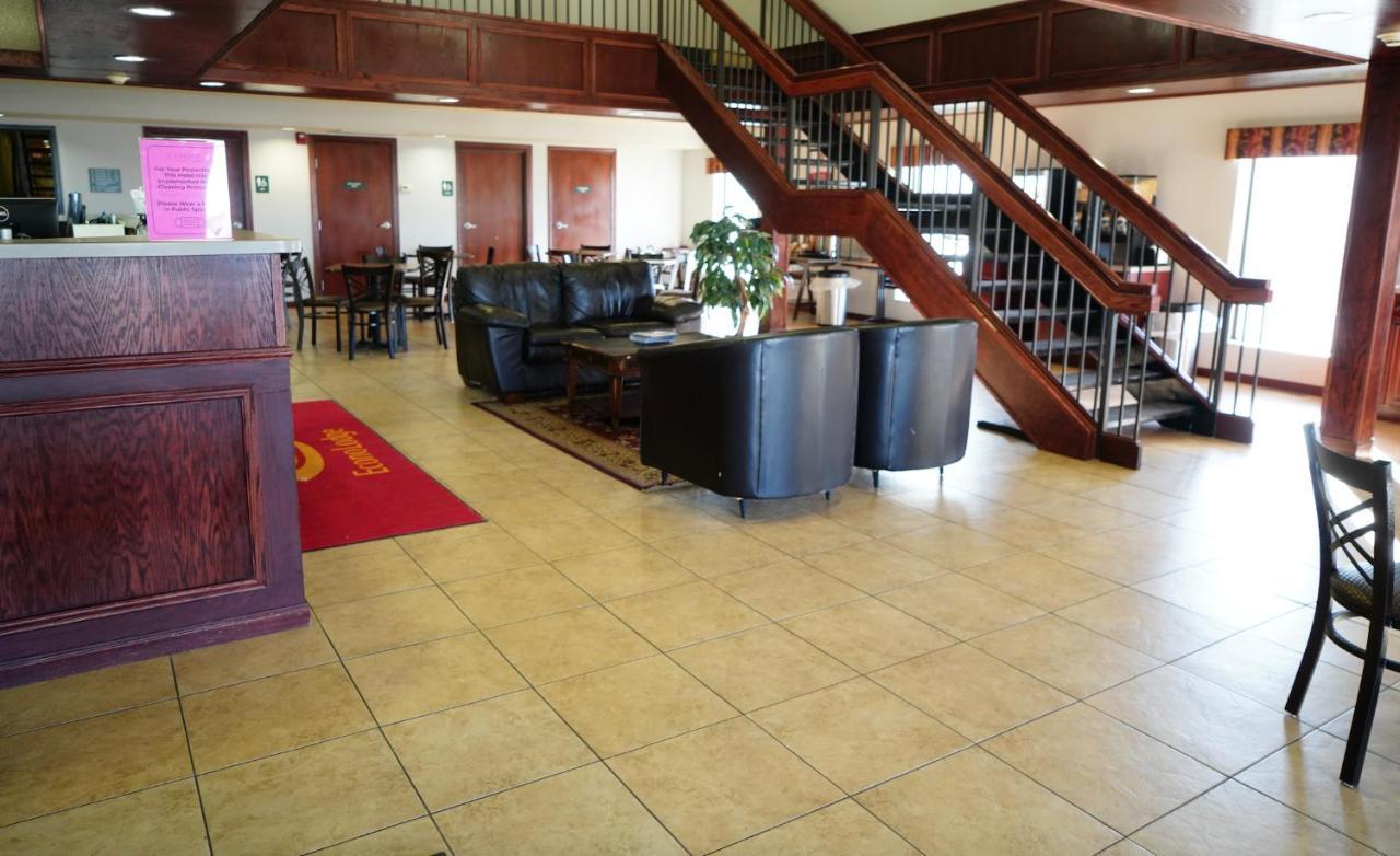 Econo Lodge Inn & Suites Kearney Extérieur photo