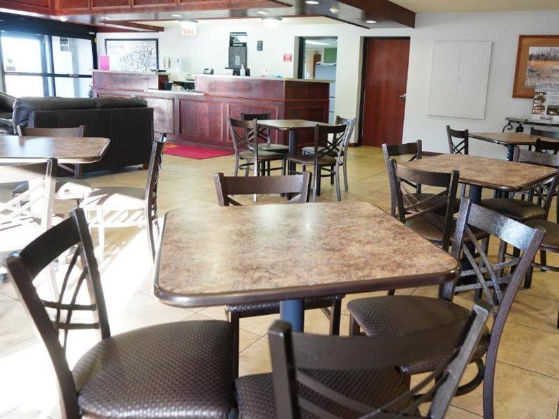 Econo Lodge Inn & Suites Kearney Extérieur photo