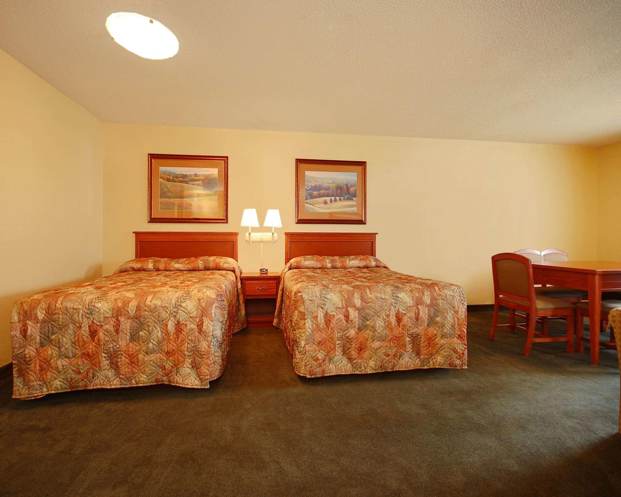 Econo Lodge Inn & Suites Kearney Extérieur photo