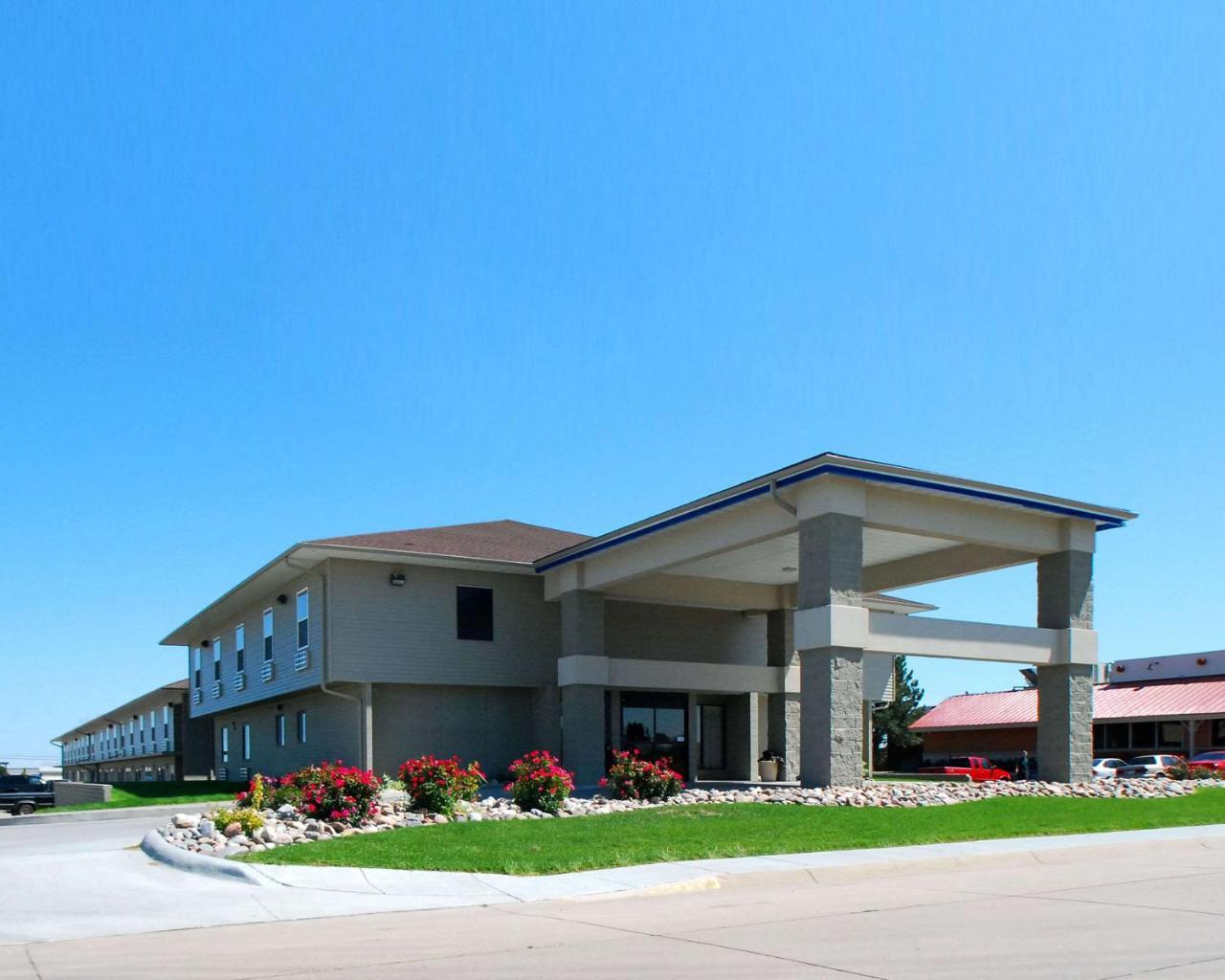 Econo Lodge Inn & Suites Kearney Extérieur photo
